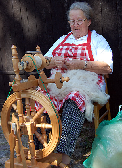 Schauspinnen des DRK Ortsverein Putbus im Museum G&ouml;hren