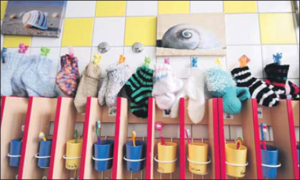 Zeigt her, eure Strümpfe. Die Frauen der Volkssolidarität Göhren haben