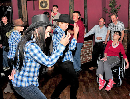 Disco mit Handicap und Lebensfreude