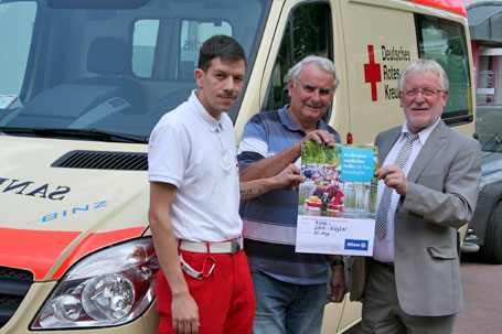 Allianz spendet 1000 Euro f&uuml;r neue Einsatzkleidung